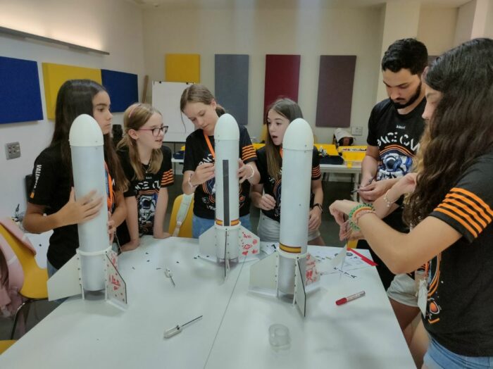 Torna Space Camp 2025, l'únic campament d'entrenament real per a l'espai per a jóvens de 10 a 17 anys